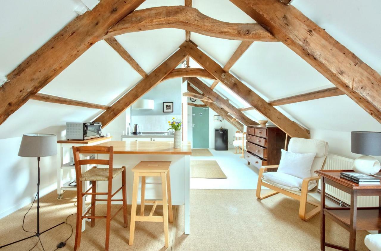 The Attic Apartment, Quay Street Studios Cardigan Exterior photo